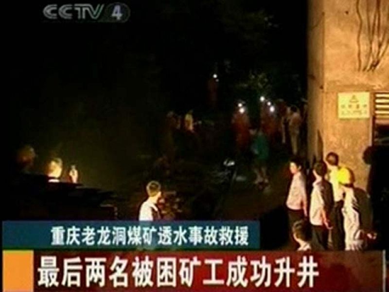 Siete mineros chinos salen con vida tras quedar atrapados durante 80 horas