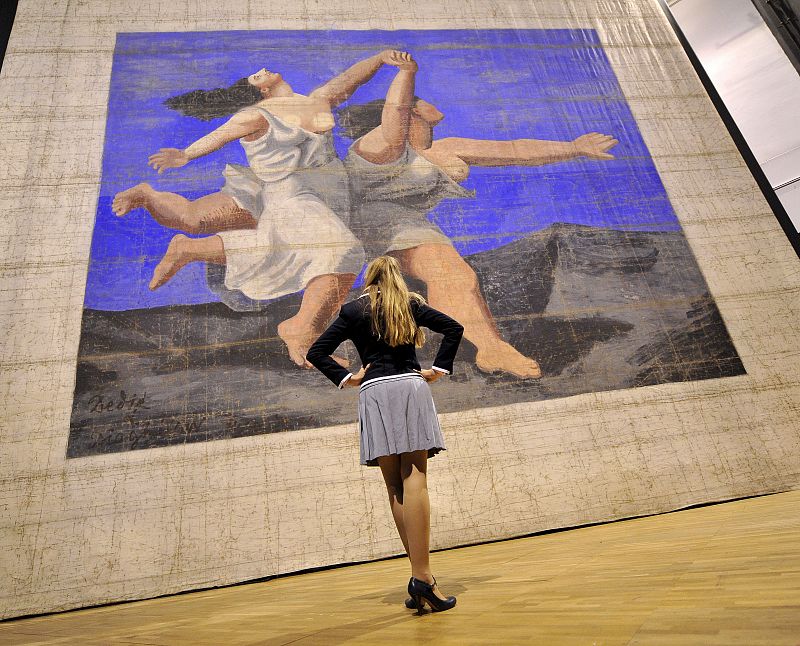 Exponen un telón de Picasso de 120 metros cuadrados en Londres