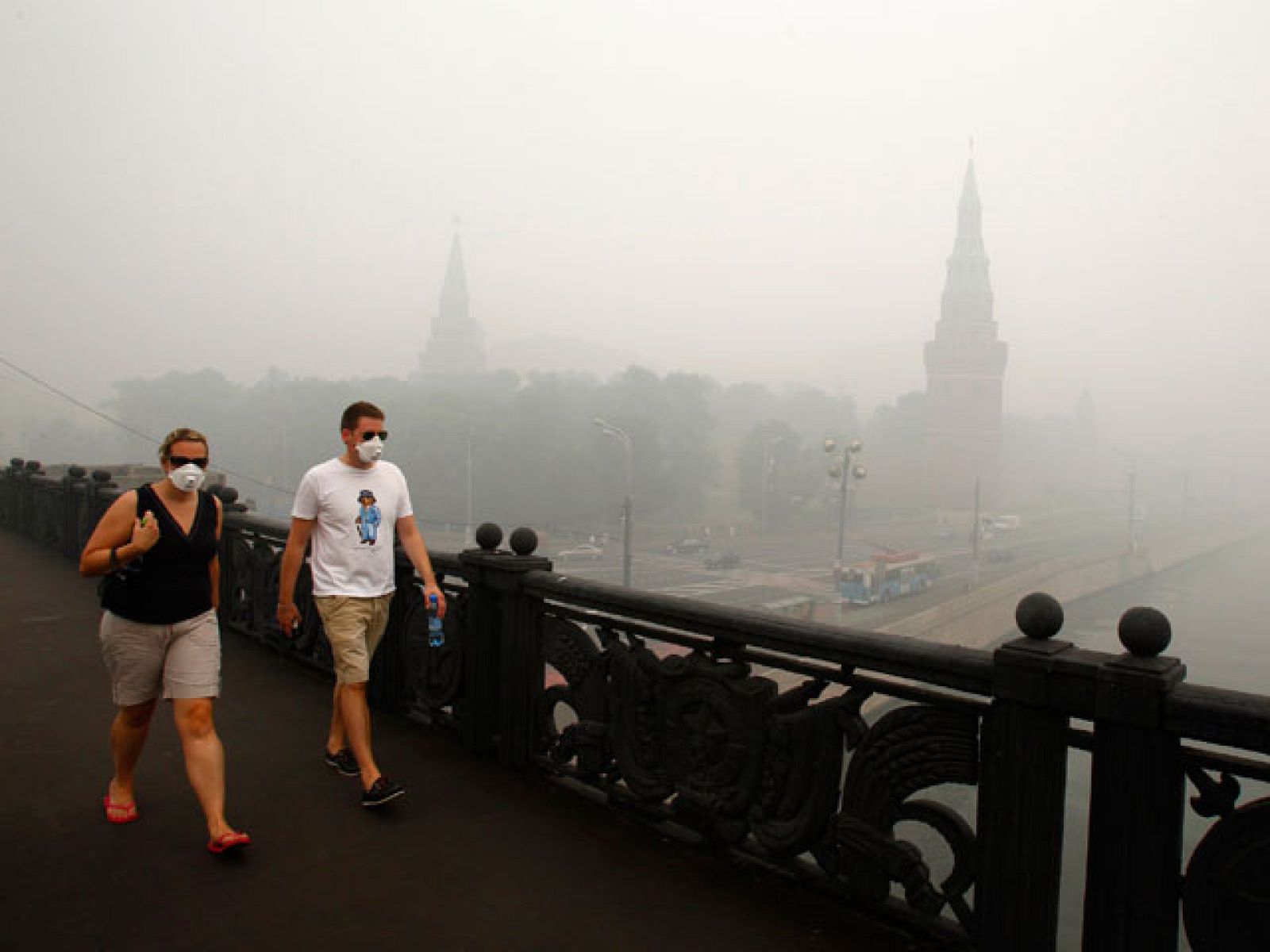 Moscú continúa ahogada por el humo de los incendios | Ver