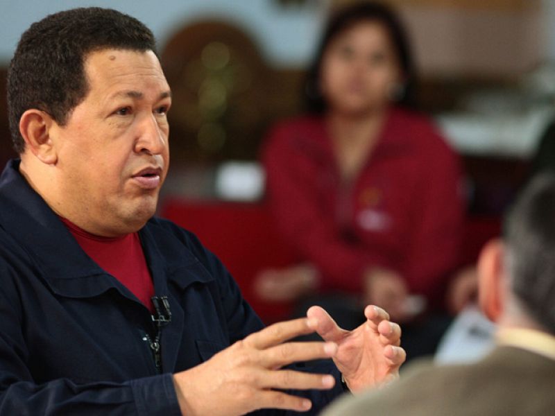 Chávez y Santos se reunirán este martes en Bogotá para resolver la crisis diplomática