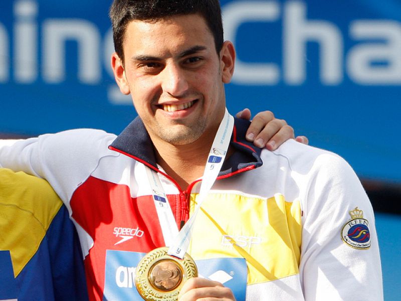 Javier Illana consigue la medalla de bronce en saltos de trampolín de un metro