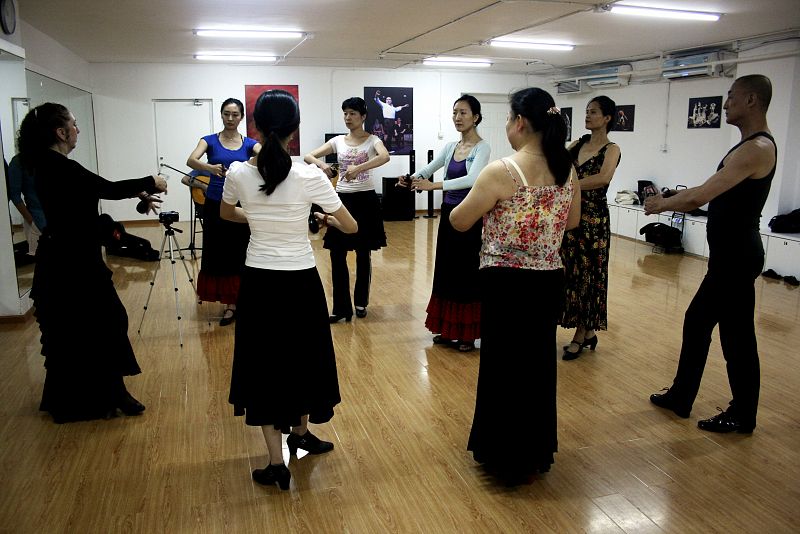 Abre la primera escuela de flamenco en China