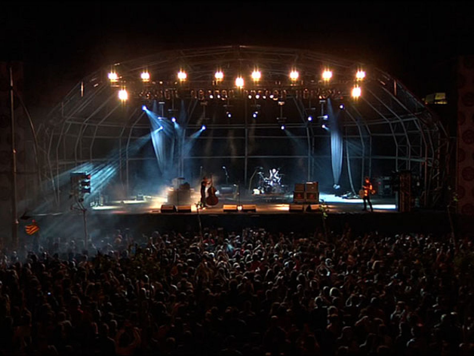 RTVE.es vivió así el primer día de Sonorama 2010, uno de los festivales de música independiente más importantes de nuestro país. REDACCIÓN: OLIVIA FREIJO / IMAGEN: RODRIGO SIMÓN.