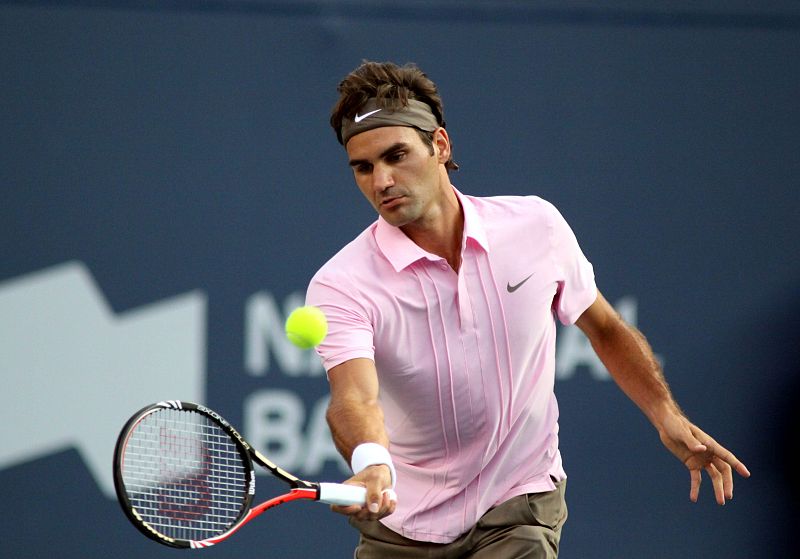 Federer y Djokovic vencen y se enfrentarán en las semifinales del Masters de Toronto