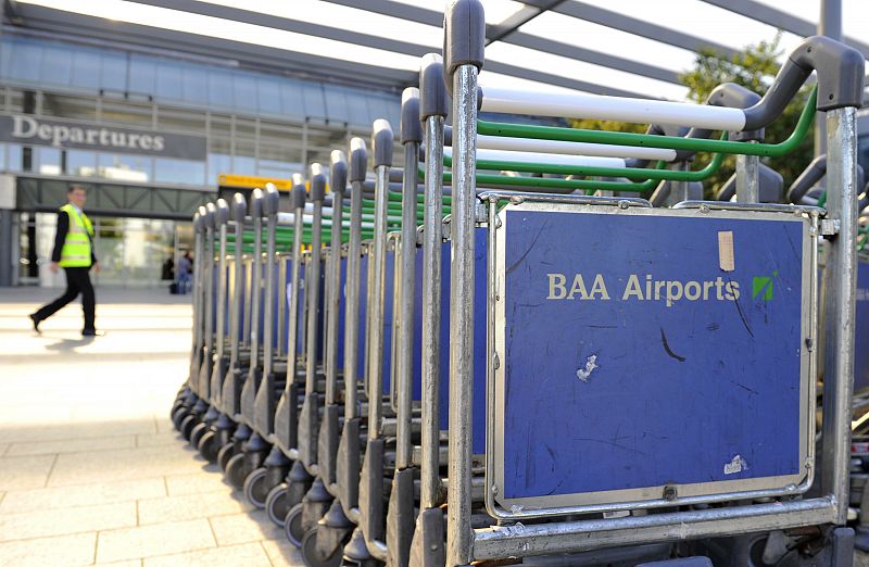 El acuerdo de BAA y sindicatos evita la huelga en seis importantes aeropuertos de Reino Unido