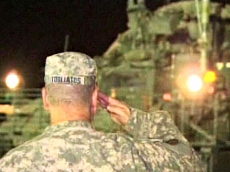 EE.UU. escenifica su salida de Irak con la retirada de su última brigada de combate