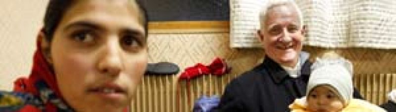 La expulsión de gitanos de Sarkozy topa con la Iglesia y divide a la derecha francesa