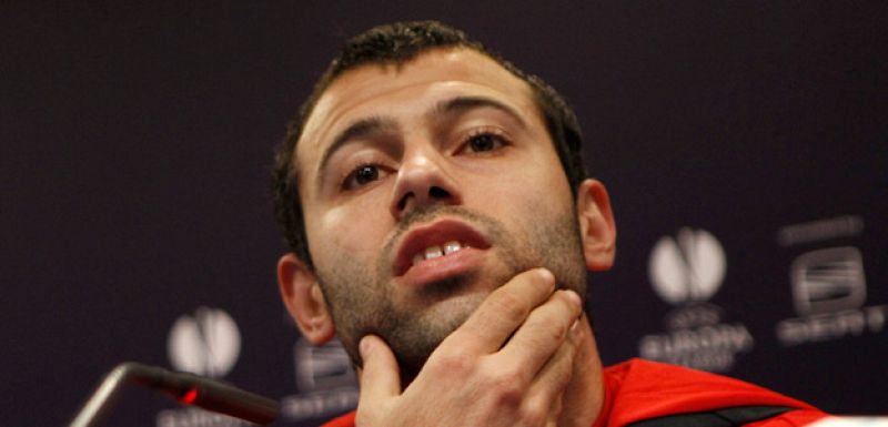 Mascherano presiona su salida del Liverpool