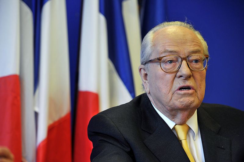 Le Pen afirma que prefiere "las vacas a los árabes" en pleno debate sobre inmigración en Francia