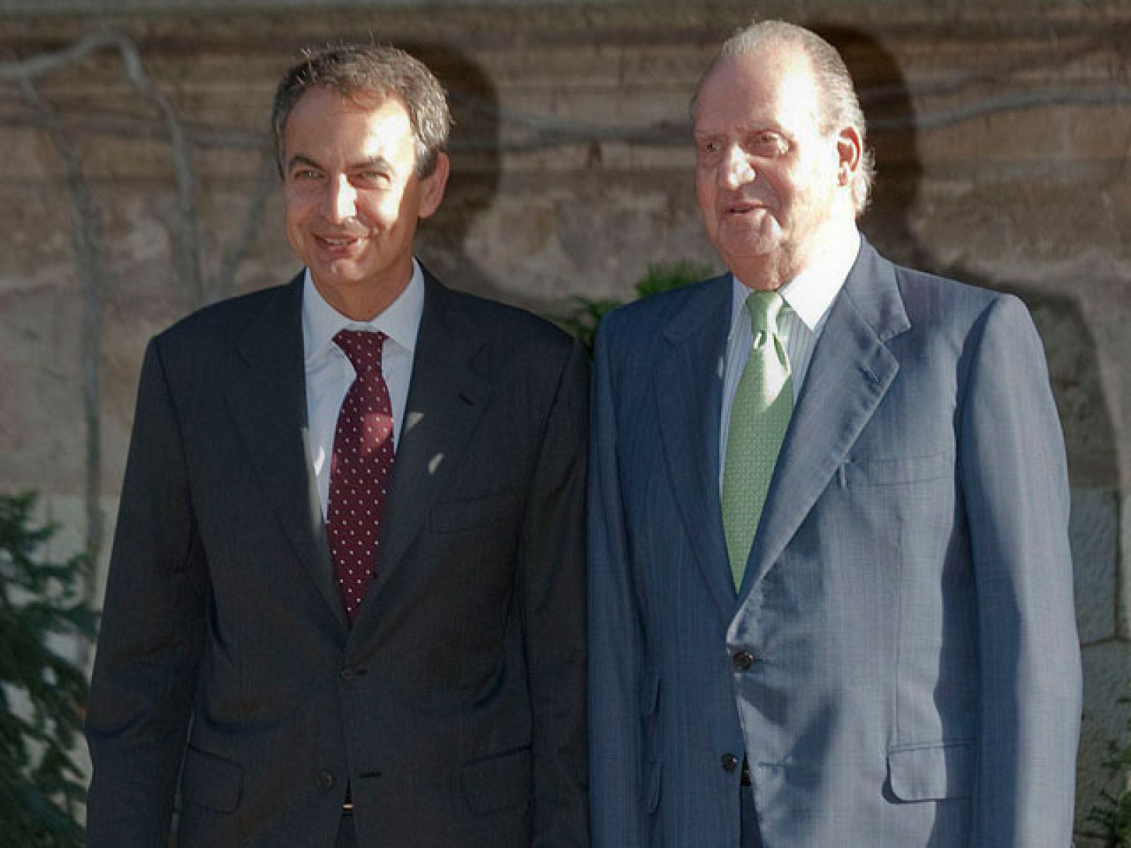 Zapatero llega a Marivent para el segundo despacho de verano con el Rey | Ver