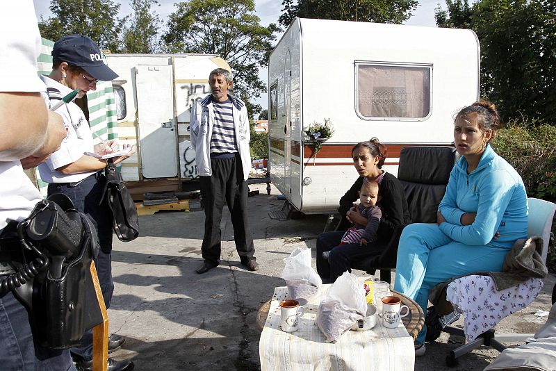 La ONU pide a Francia que evite las expulsiones masivas de gitanos rumanos