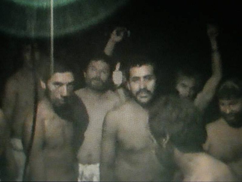 Los mineros hablan con sus familias por primera vez a unas horas de que empiece el rescate