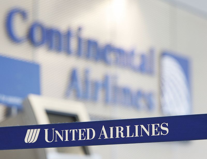 EE.UU. da el visto bueno a la fusión de United y Continental en la mayor aerolínea del mundo