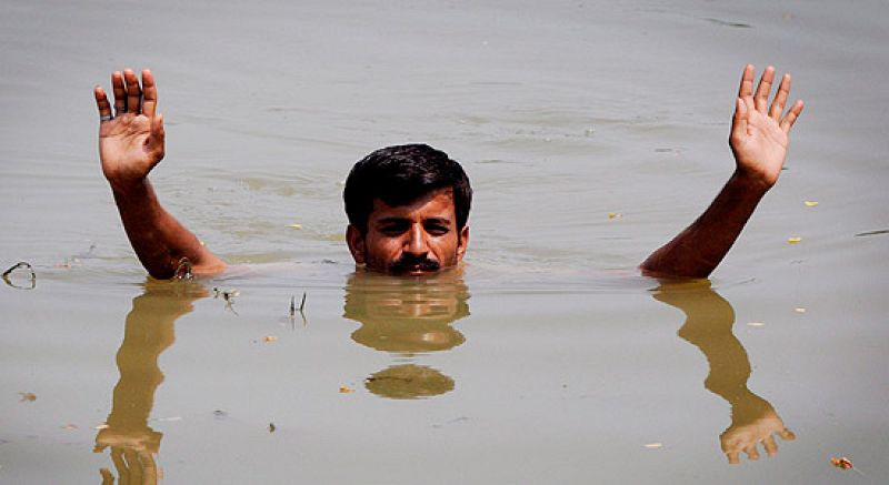 Pakistán valora en más de 33.000 millones de euros los daños causados por las inundaciones
