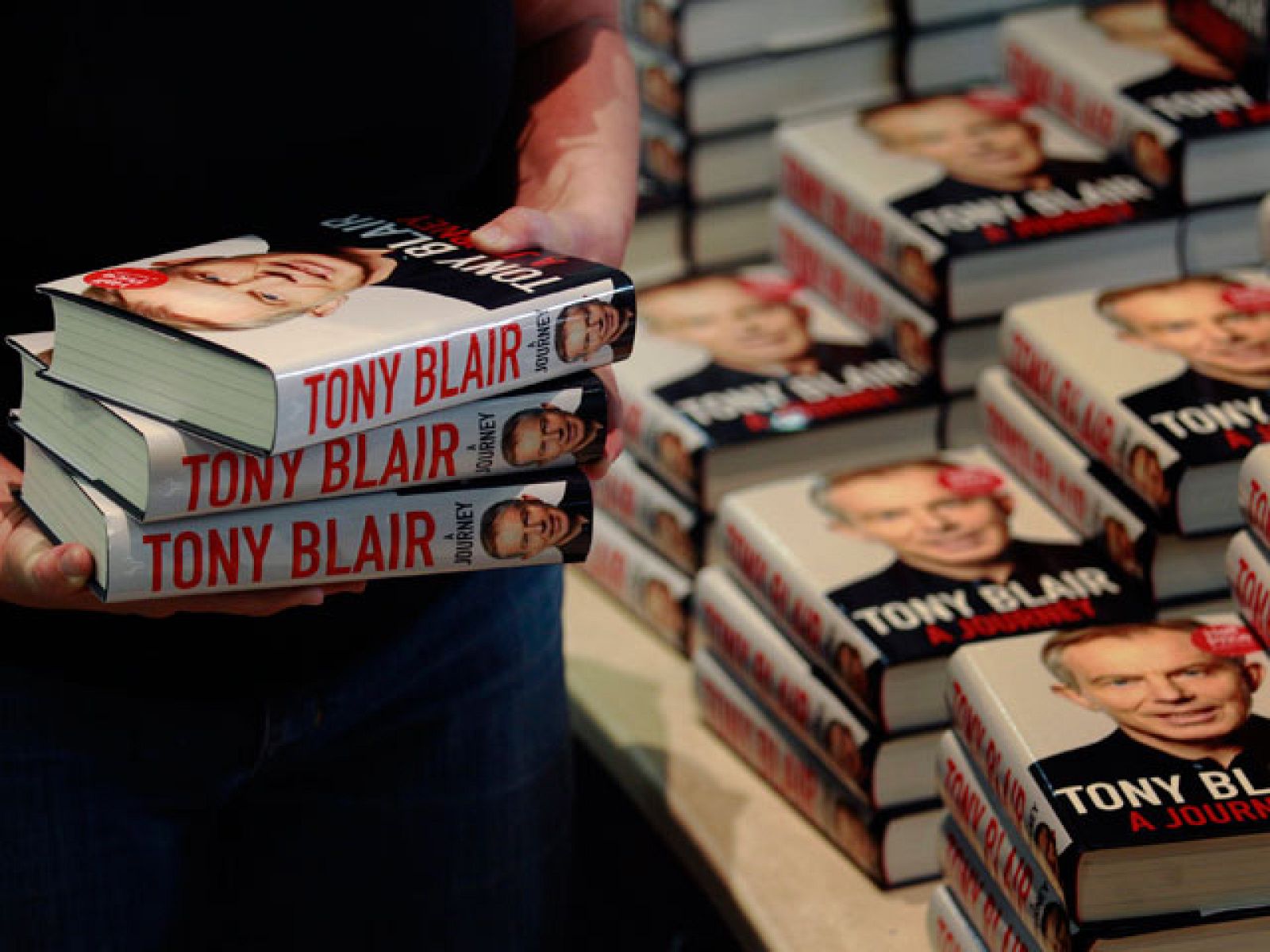 Se publican las memorias del ex primer ministro británico Tony Blair | Ver