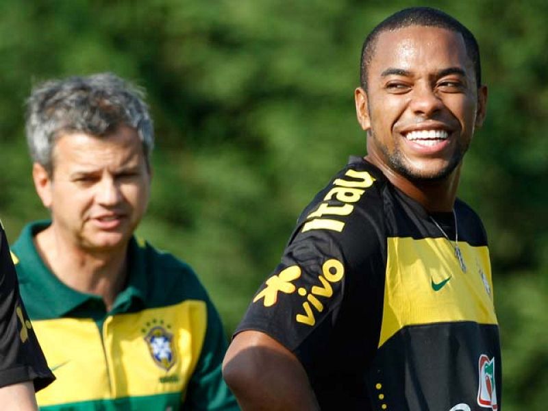 Robinho: "Celebraré un gol en el Bernabéu de modo normal, con mis compañeros"