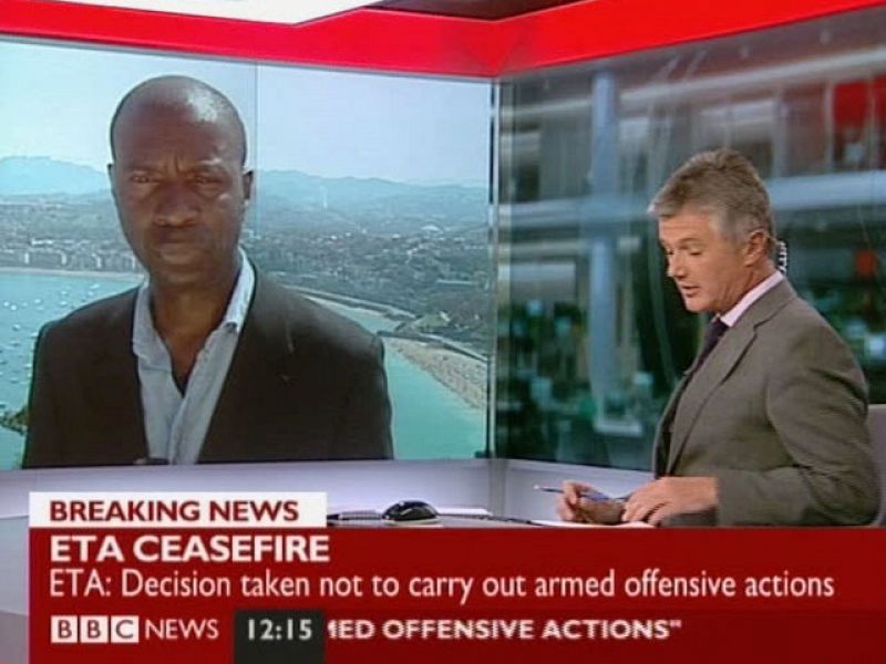 El periodista de la BBC que dio la primicia de la tregua de ETA recogió la cinta de vídeo en París
