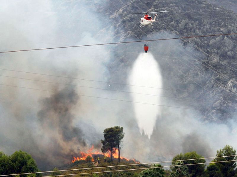 Los incendios declarados en la Comunidad Valenciana han quemado más de 2.500 hectáreas