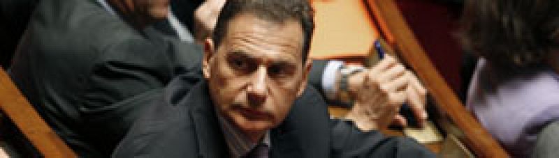 Francia responde que "ni se plantea" suspender las expulsiones de gitanos