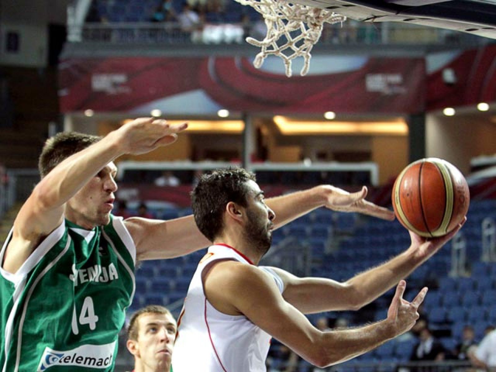 España renace de sus cenizas - Baloncesto en RTVE | Ver