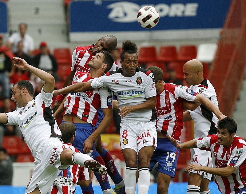 El Sporting consigue la victoria con sufrimiento ante el Mallorca