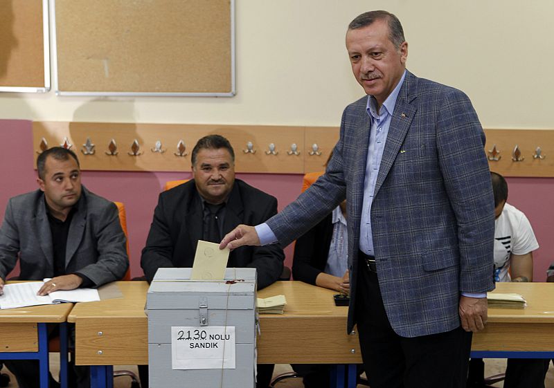 La victoria de la reforma constitucional refuerza a Erdogan de cara a las elecciones de 2011