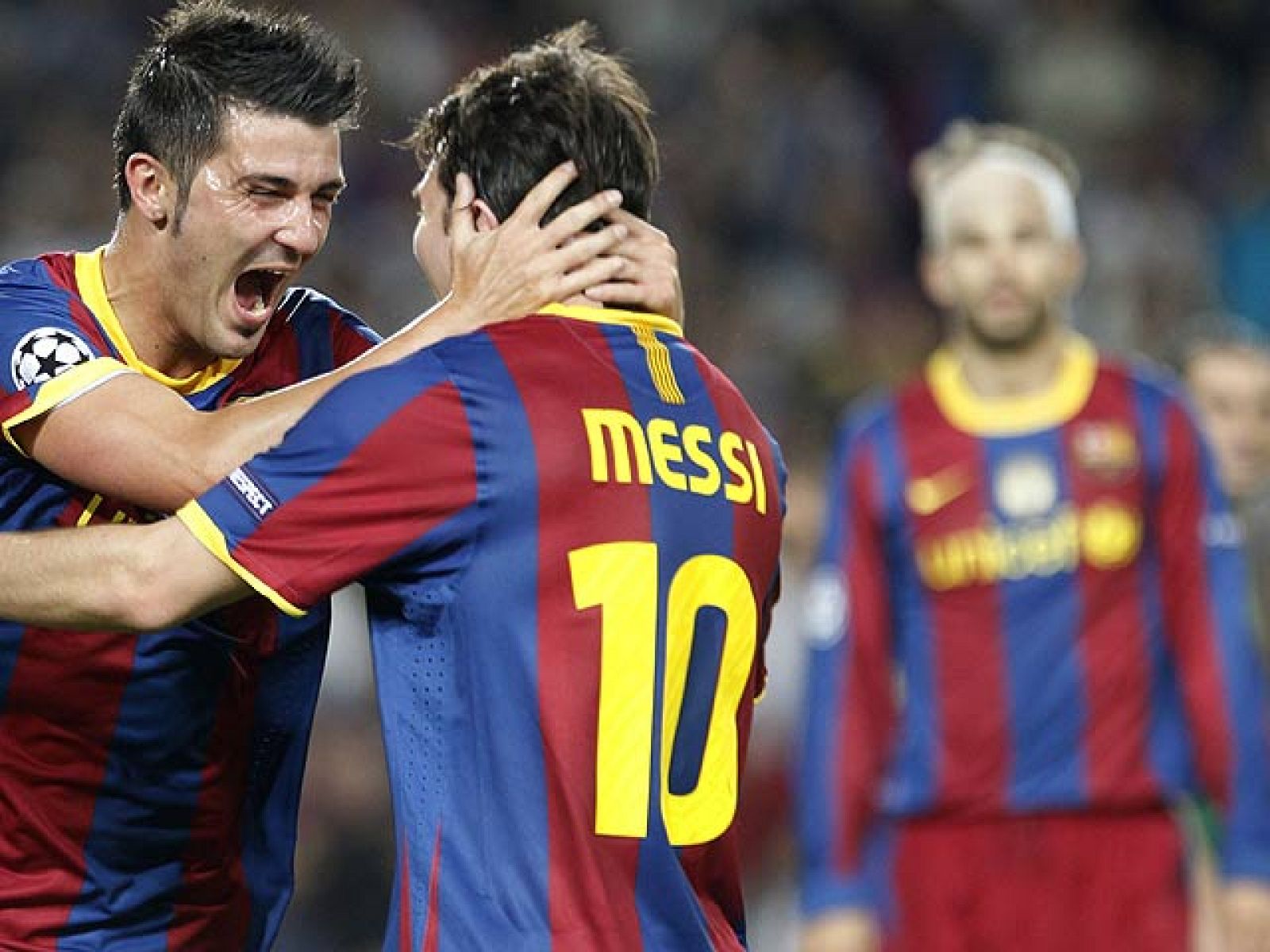 El Barcelona ha goleadao al Panathinaikos por 5-1 en el primer partido de Champions. Messi, en dos ocasiones, Villa, Pedro y Alves han sido los autores de los goles culés.