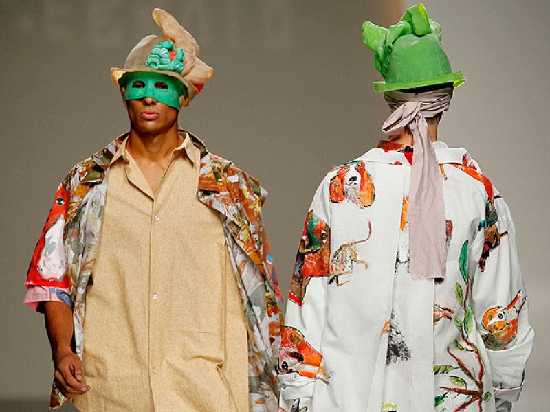 Cibeles: Esther Lebrato propone originales y asrriesgados diseños para hombre