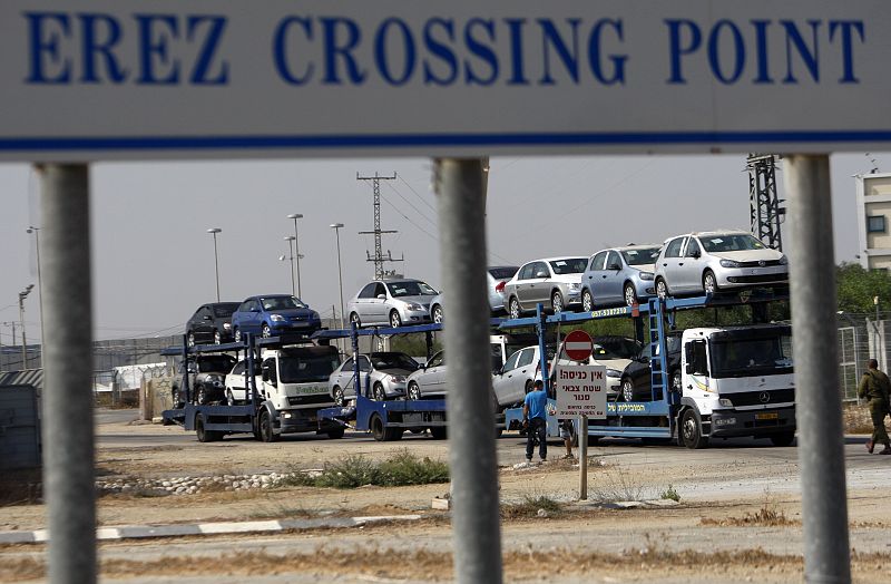 Entran los primeros veinte coches en Gaza a través de Israel desde 2007