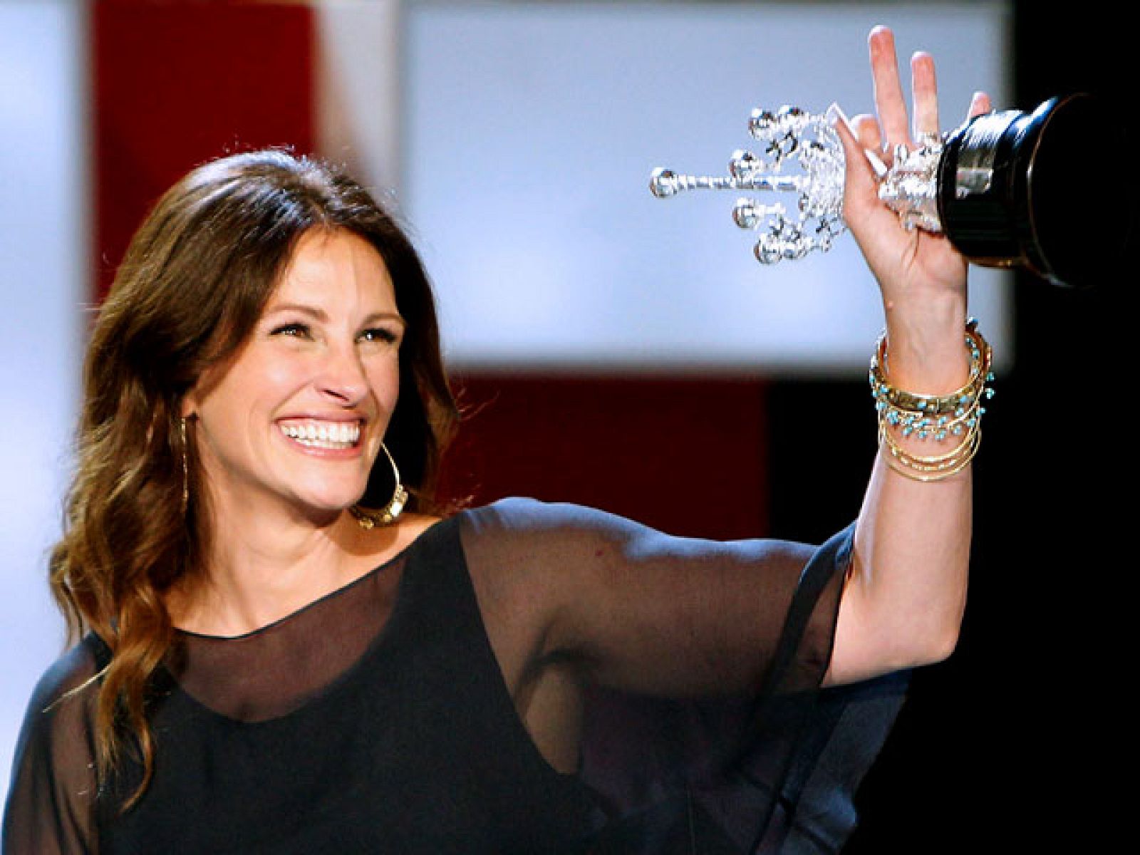 Julia Roberts recibe el Premio Donostia por toda su trayectoria cinematográfica | Ver