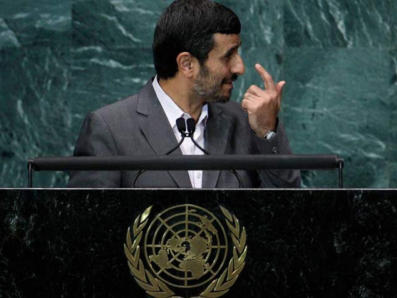 Ahmadineyad se salva del boicot de Occidente en la ONU...pero no del de los traductores