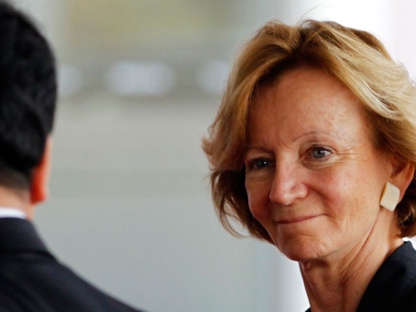 Salgado cree que las rentas altas pueden hacer "un pequeño esfuerzo" | Ver