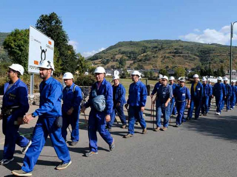 La primera jornada de huelga general en la minería paraliza la actividad del sector