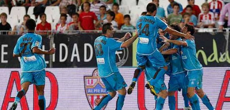 El Levante consigue sus primeros puntos y el Zaragoza continúa sin ganar