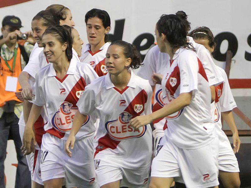 "Estefi, Irene, Chini, Fumi, Keka", la Superliga de fútbol femenino está aquí