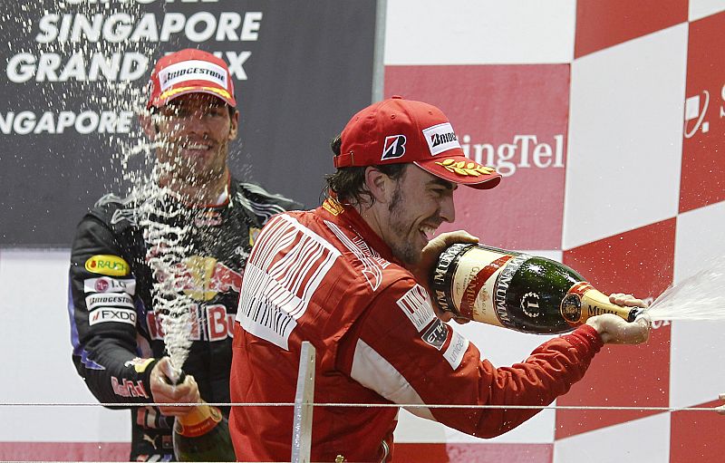 Alonso gana en Singapur y arrebata la segunda plaza del Mundial a Hamilton