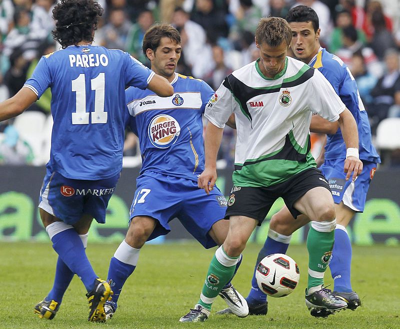 Míchel le gana la partida a su hijo con un gol de Víctor en Santander