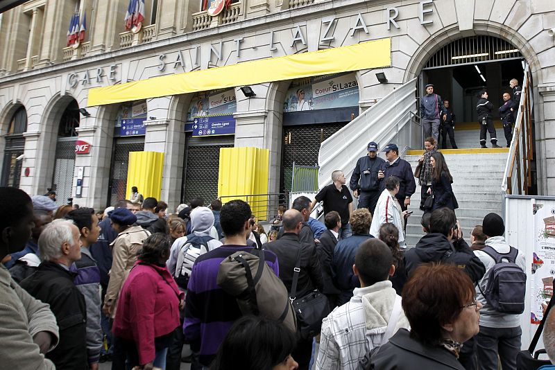 La policía francesa descarta que haya algún explosivo en la estación de tren desalojada