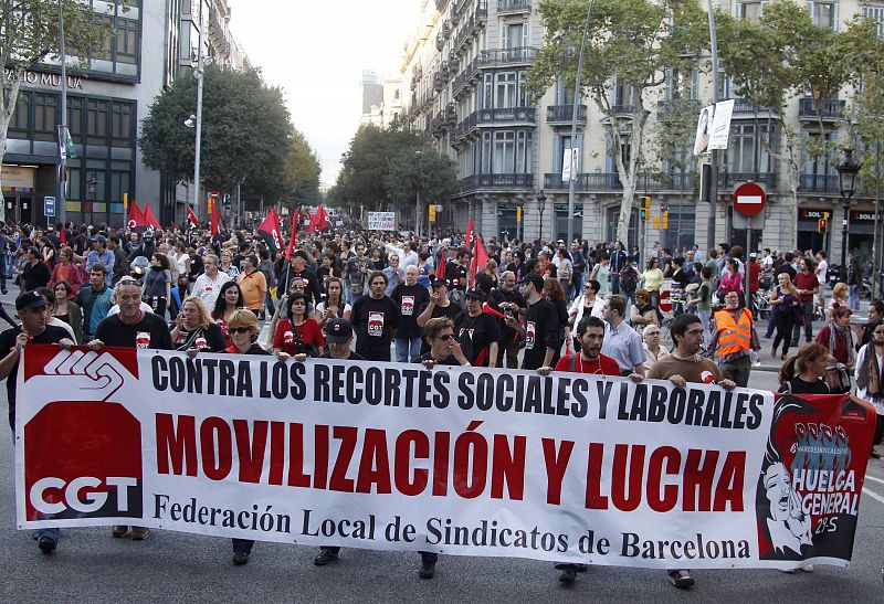 Más de 1.500.000 de personas se manifiestan contra la reforma laboral, según los sindicatos