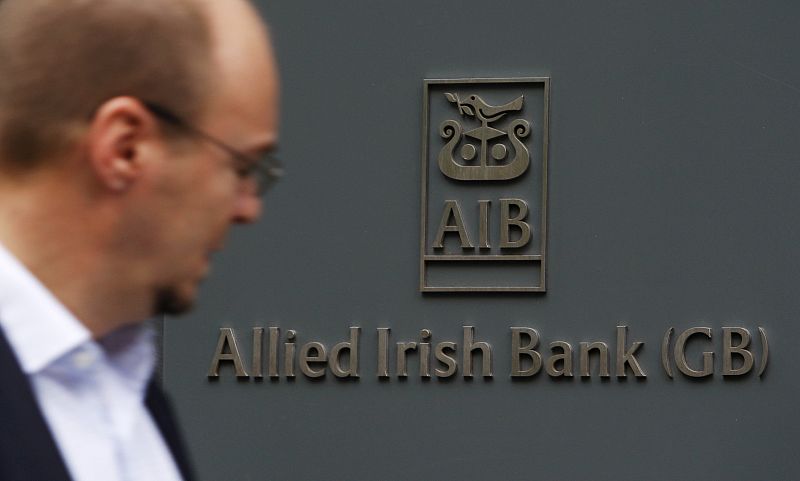 El déficit público de Irlanda alcanzará el 32% del PIB en 2010 por el coste de los rescates bancarios