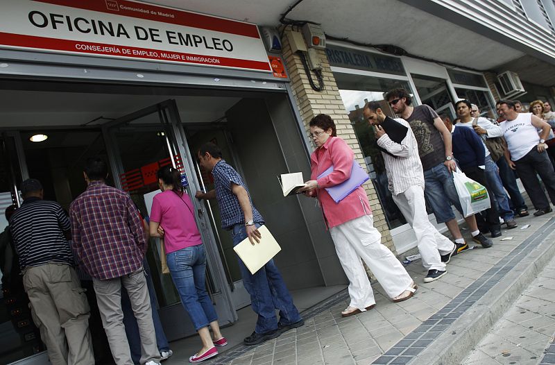 El Banco de España cree que el aumento del paro se ralentizará hasta el 9,4% interanual