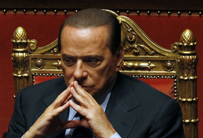 Berlusconi dice que su Gobierno es "más fuerte" pese a estar en manos de Fini