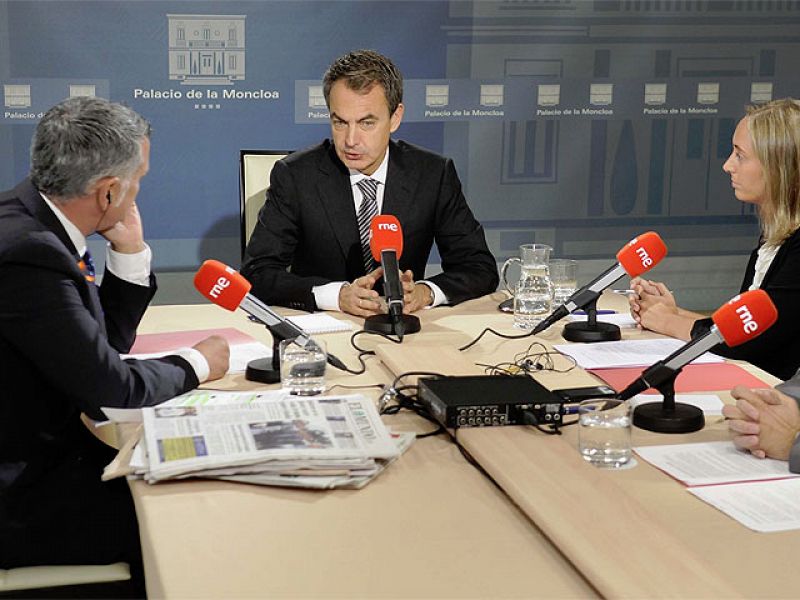 Primarias en Madrid, crisis de Gobierno y Afganistán, otros temas de la entrevista a Zapatero