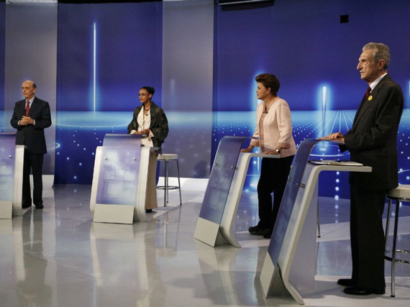 El último de los debates televisados cierra la campaña por las presidenciales en Brasil