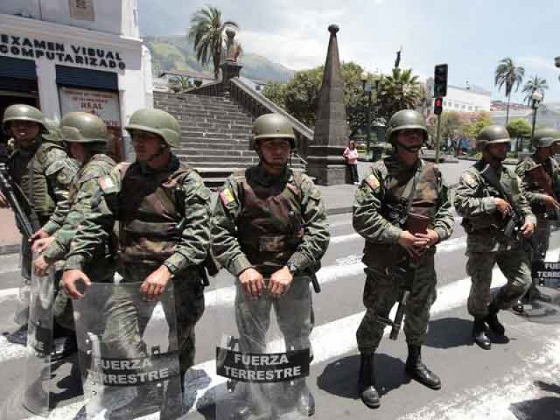 Las revueltas policiales en Ecuador dejan al menos ocho muertos y 274 heridos