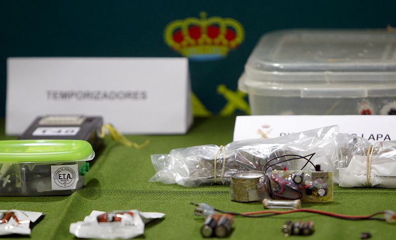 Registran de nuevo la casa de uno de los últimos detenidos de ETA y hallan armas y detonadores