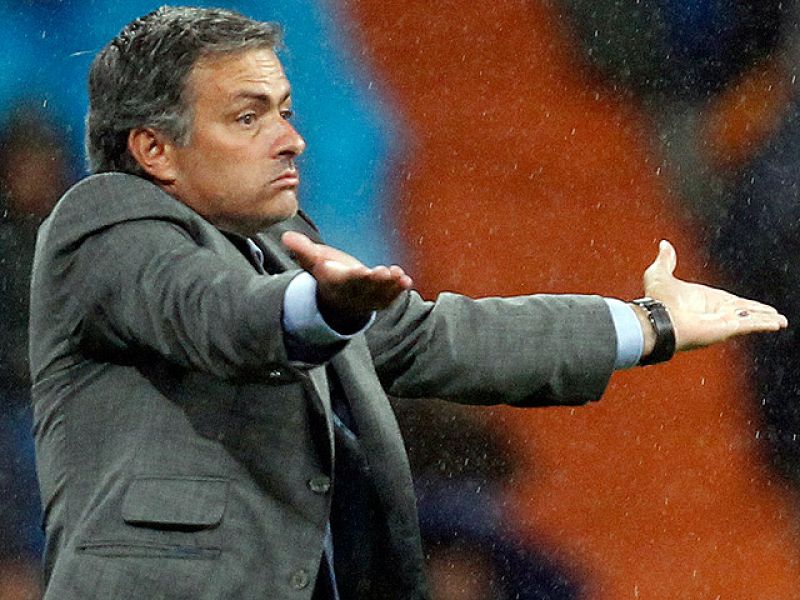 Mourinho: "Las críticas hacia mí, me hacen reír"