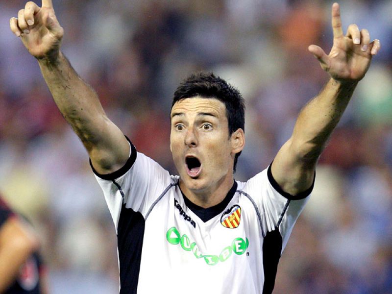 Del Bosque convoca a Pablo Hernández, Aduriz, Bruno y Borja Valero para cubrir las bajas