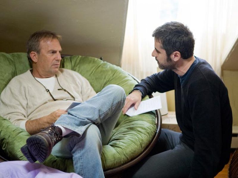 El director español Luis Berdejo 'hace las Américas' con Kevin Costner en 'La otra hija'
