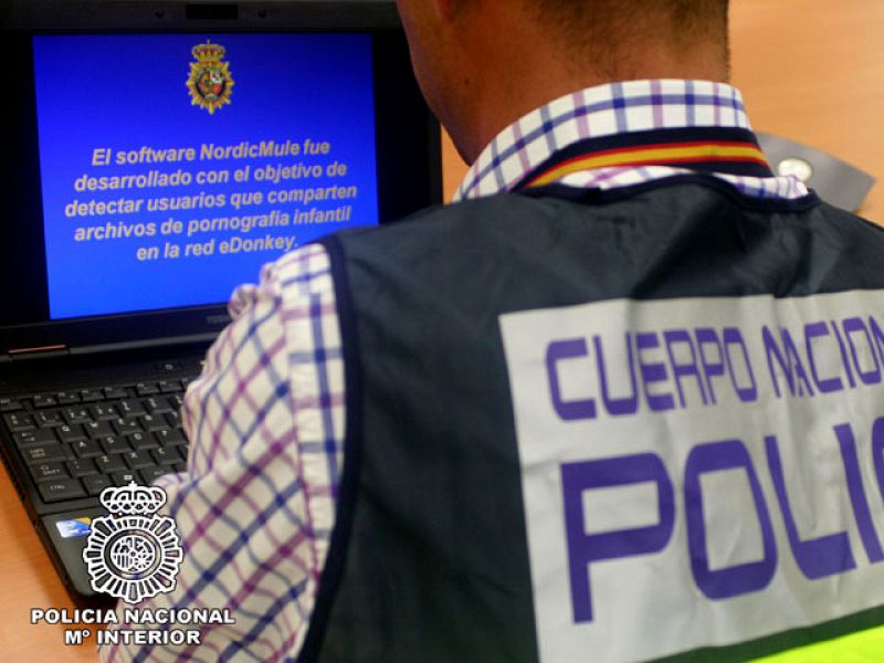 Dos guardias civiles y dos policías locales, entre el centenar de implicados por pornografía infantil